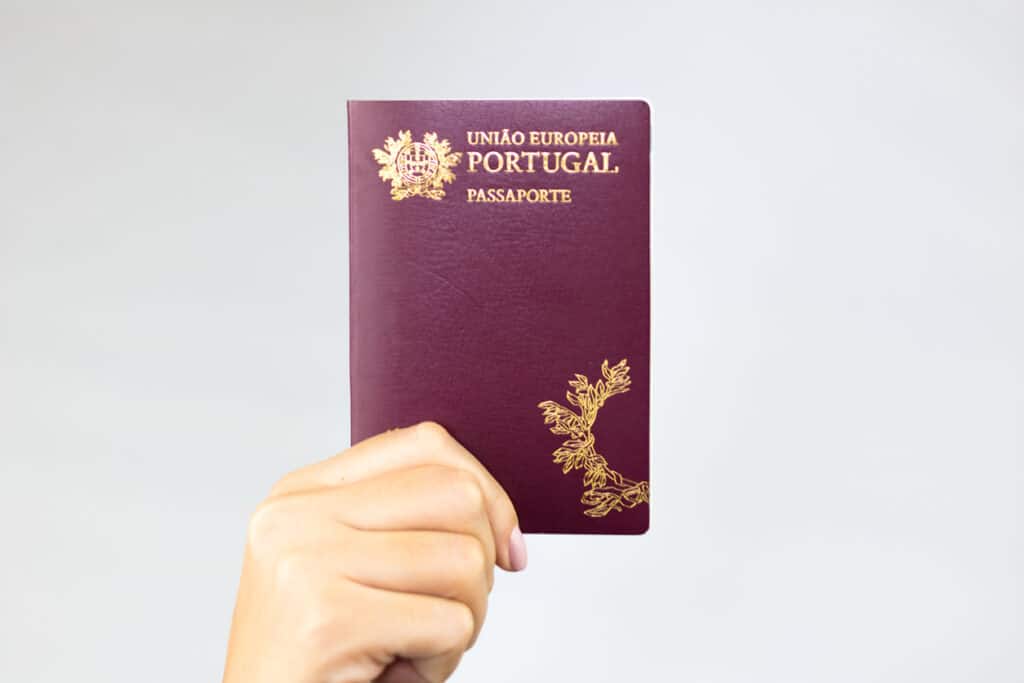 הוצאת דרכון פורטוגלי לבד - עו