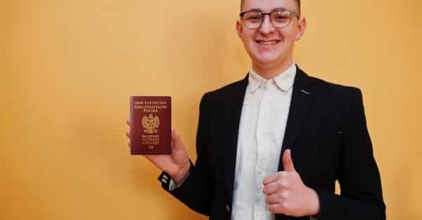 קבלת דרכון פולני